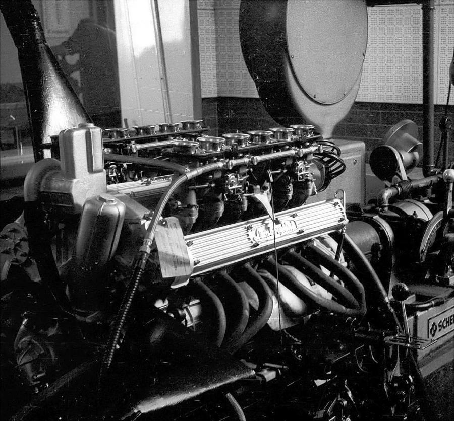  Lamborghini Miura 1966 года  (фото 5 из 49)